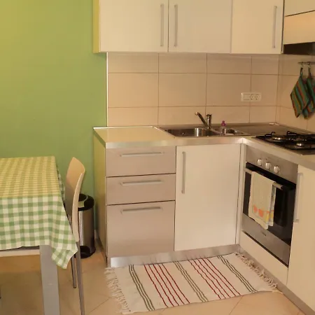 Green Apartament *